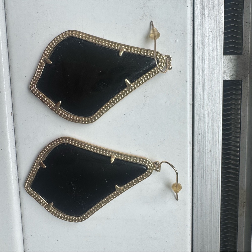 Kendra Scott Black and Gold Geometric Earrings